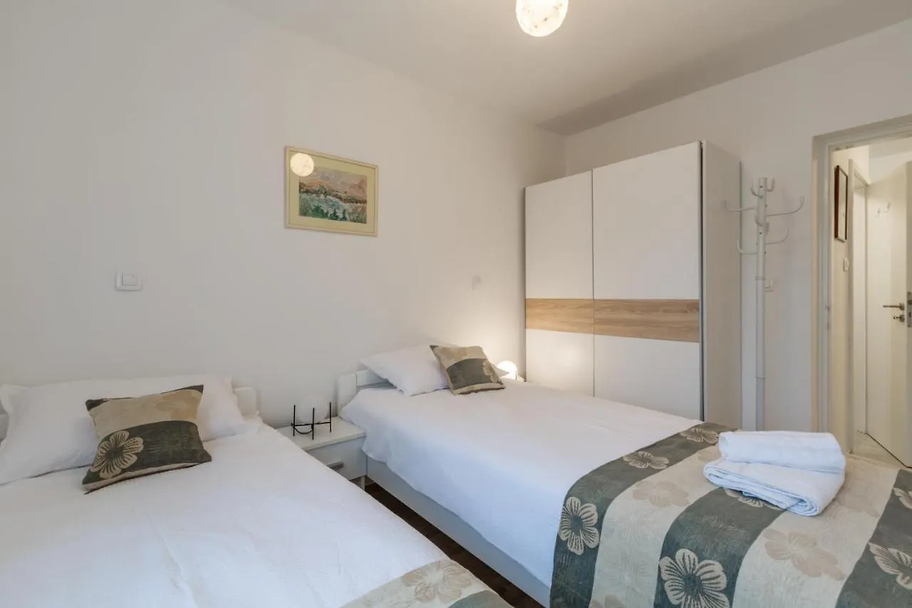 App Sophia Apartment Pula Croatia