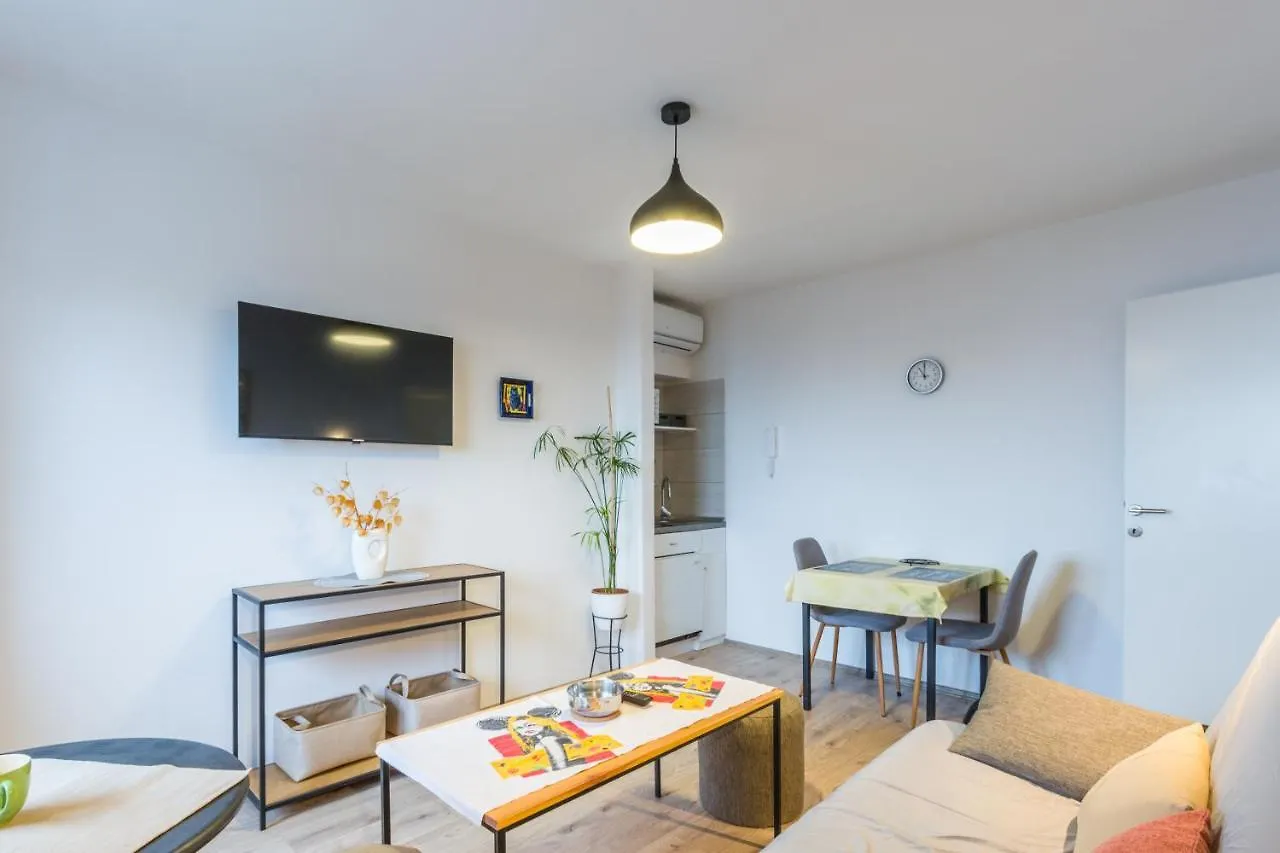App Sophia Apartment Pula