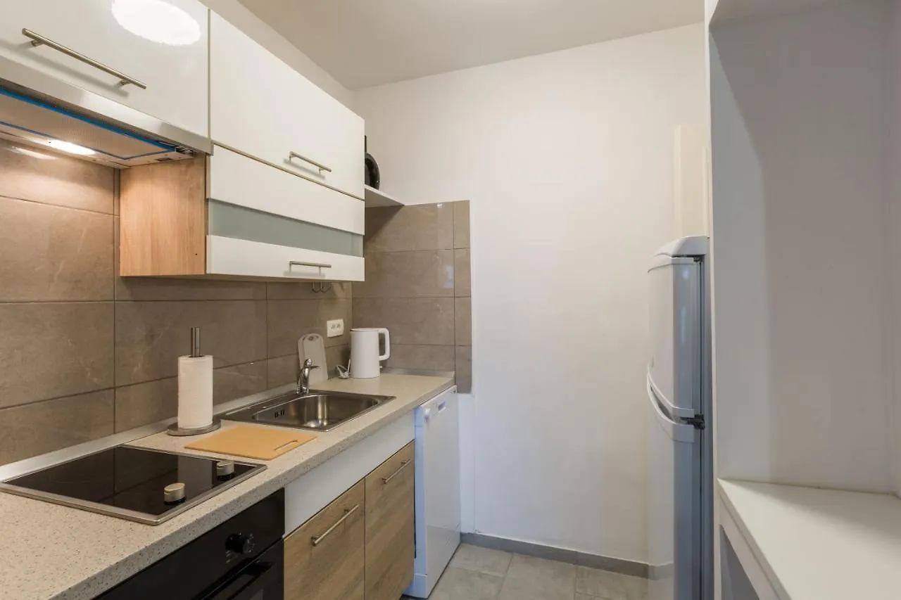 App Sophia Apartment Pula 0*,